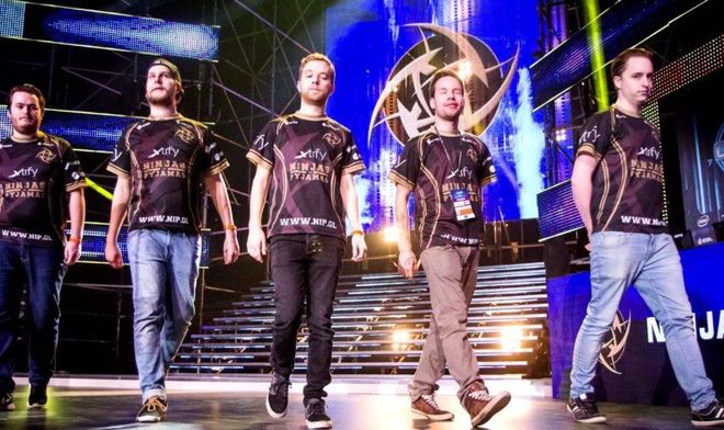 老将们在比 老将们在比