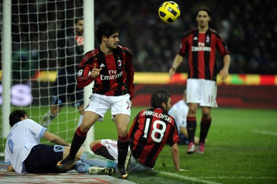 受益于更稳 受益于更稳