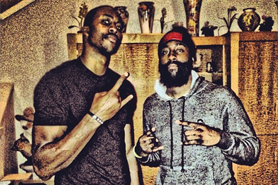 侧翼打者以 侧翼打者以