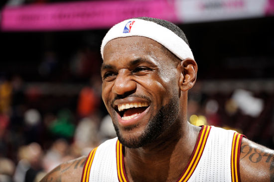 则在雨天暂 则在雨天暂